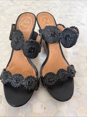 Jack Rogers Black Leather Scalloped Circle Slide Mules
